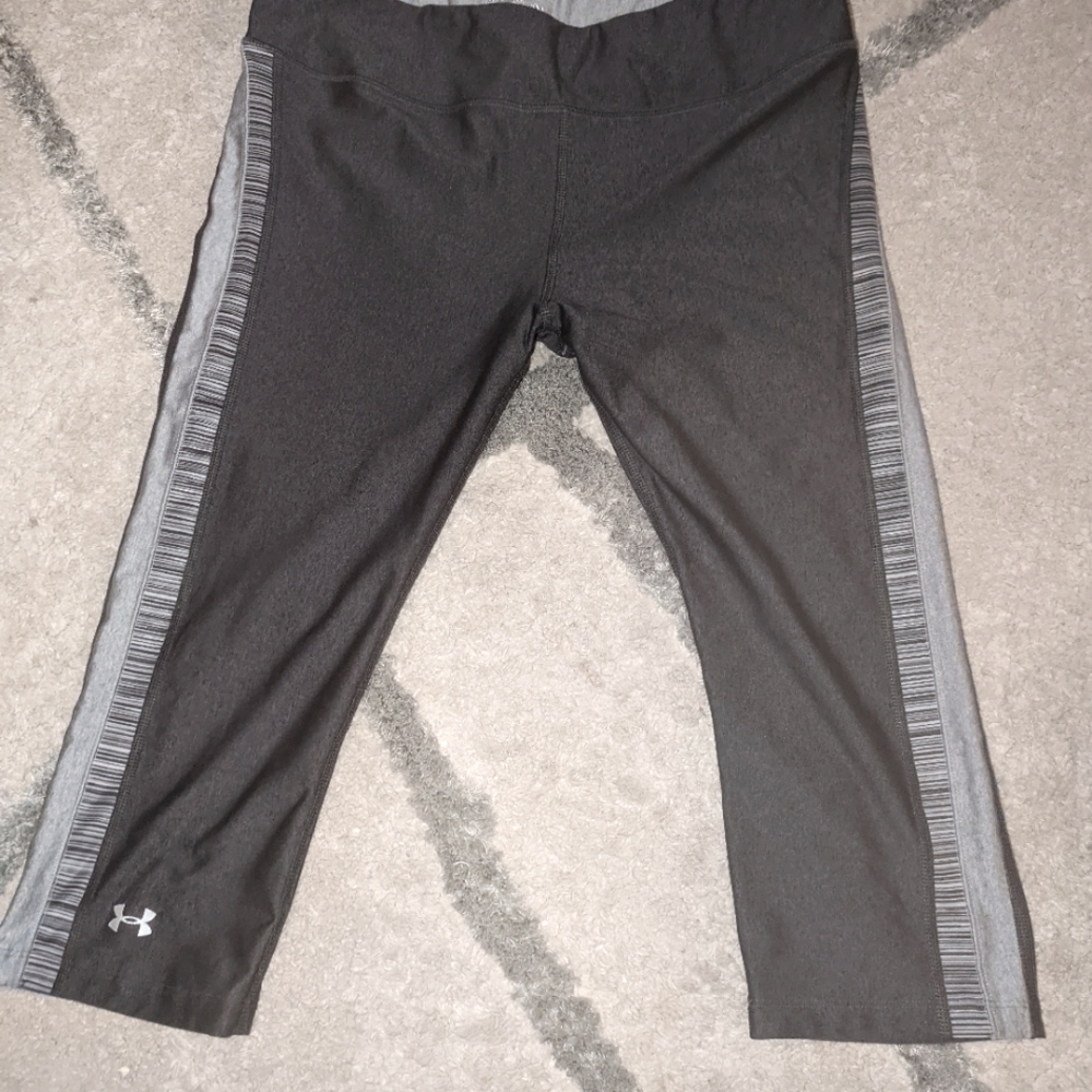 Under Armour workout capris.